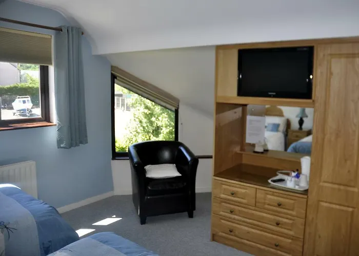 Shalom Bed & Breakfast 4*